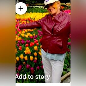 LADIES OF POSHMARK .